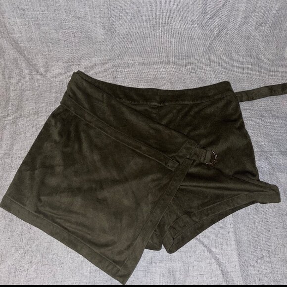 Forever21 Army Green Wrap Skort - Picture 2 of 10